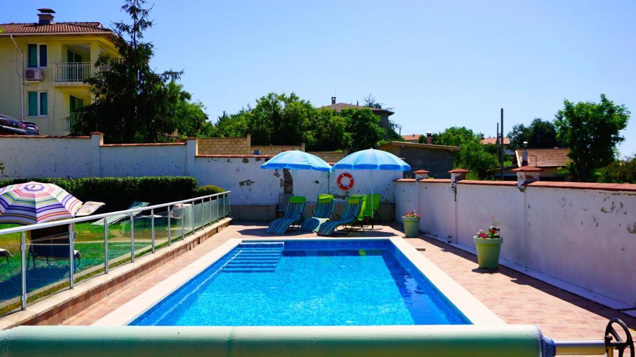 Вила Сънрайз - Villa Sunrise Warna Exterior foto
