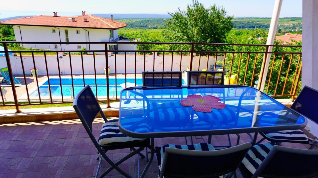 Вила Сънрайз - Villa Sunrise Warna Exterior foto